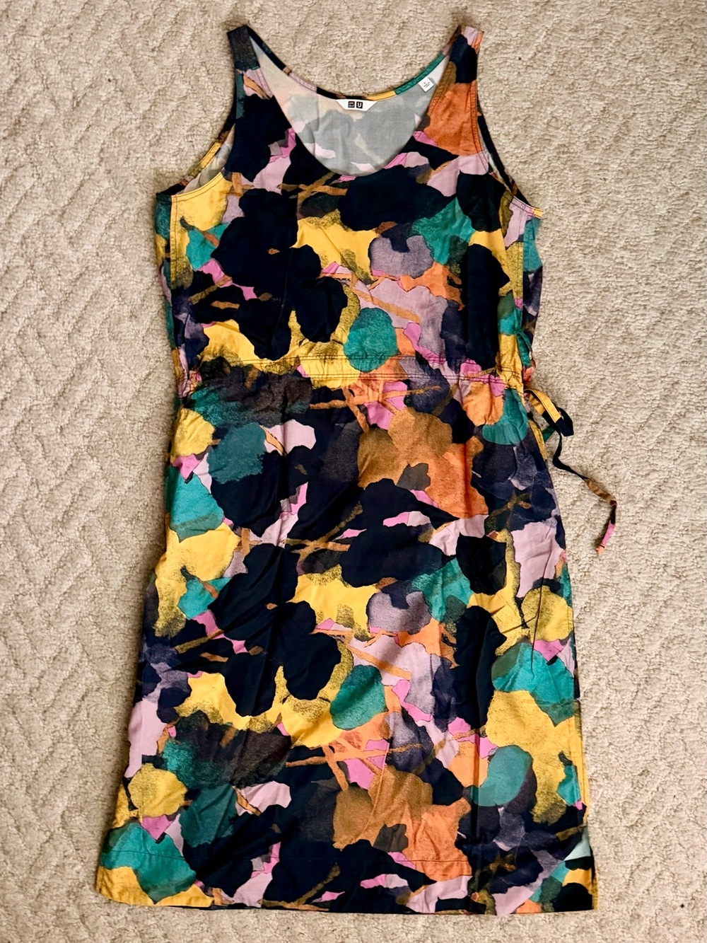 Uniqlo U floral dress with pockets and adjustable waist